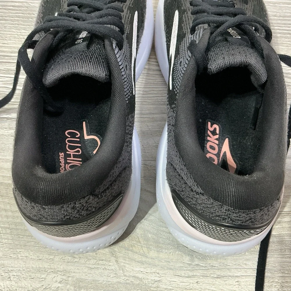 Brooks Ghost 16 Womens Size 9 B Neutral Black White Orchid Ice 1204071B077